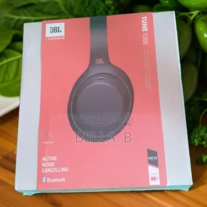 Photo - JBL Tune 1000 Headset - Stylish Aesthetics