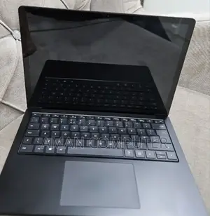 New Laptop Microsoft Surface 16GB Intel Core I7 SSD 512GB
