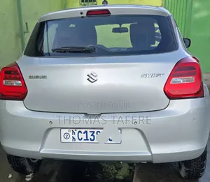 Suzuki Swift 2022 Silver