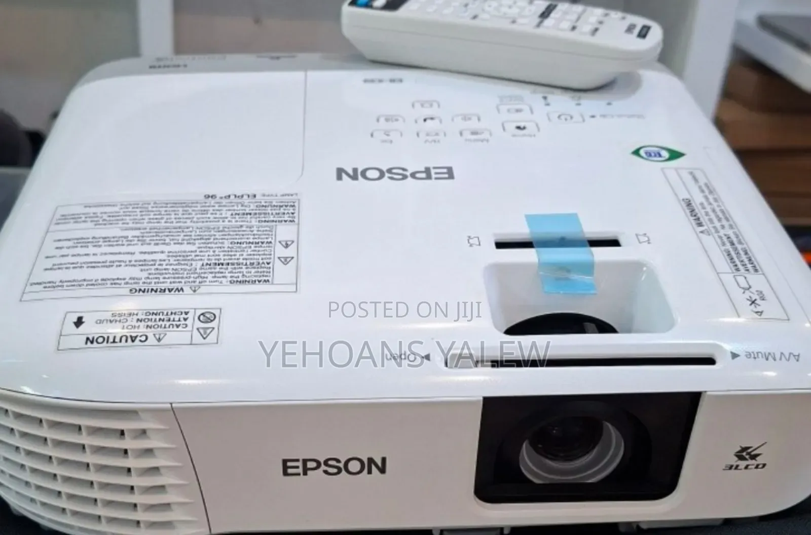 Brand New Epson Projector Has Remote and Bag Model
