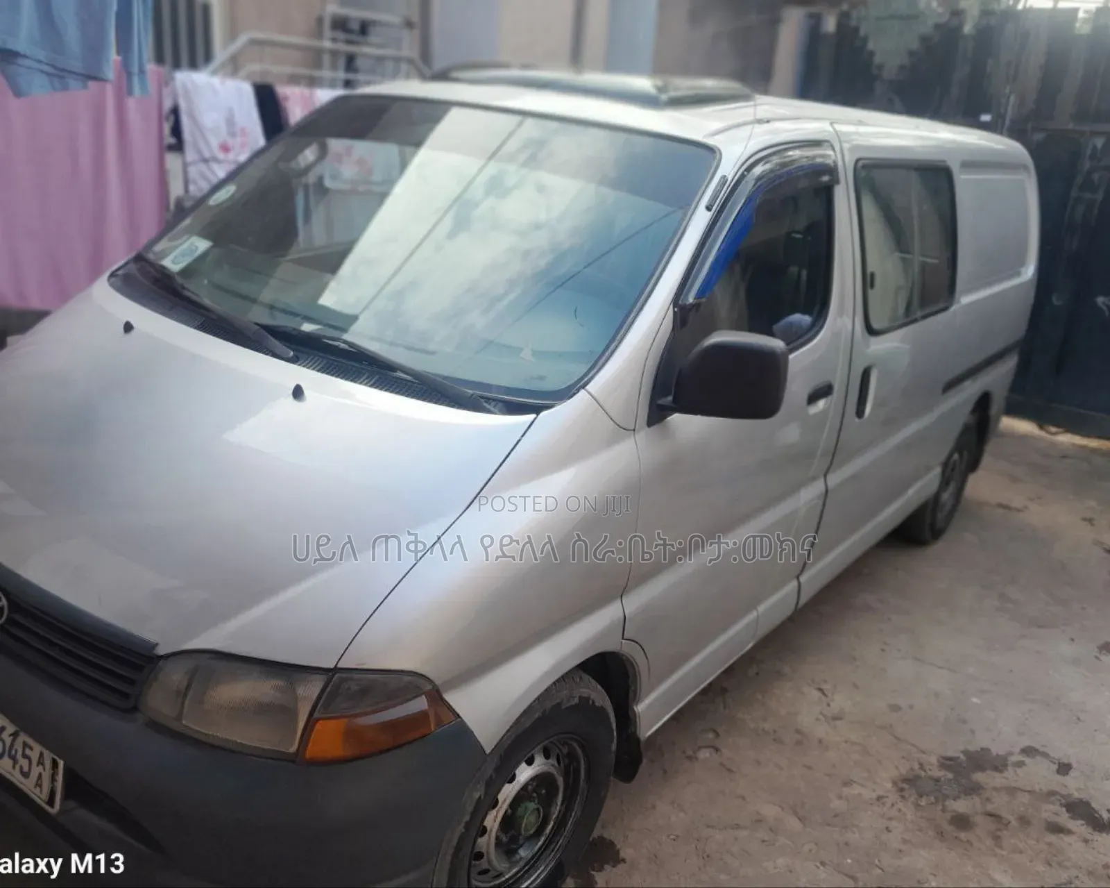 Toyota HiAce 2004 Silver