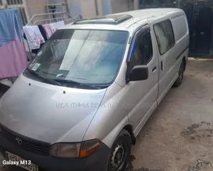 Toyota HiAce 2004 Silver