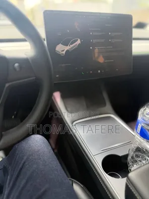 Tesla Model Y 2023 White