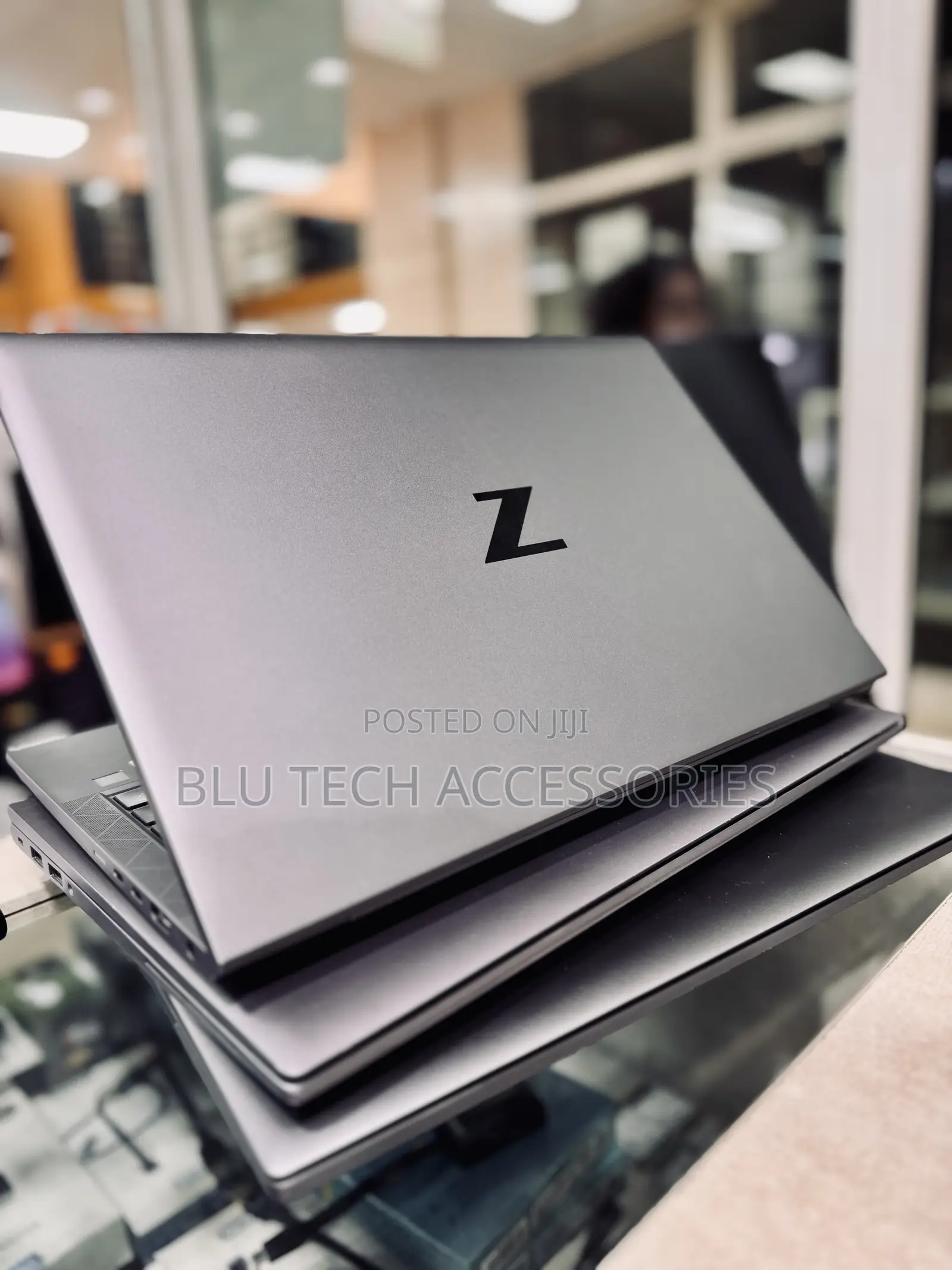 New Laptop HP ZBook Firefly 14 G7 16GB Intel Core I5 SSD 512GB