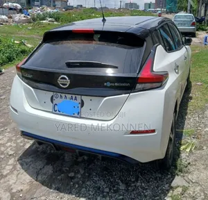 Nissan Leaf 2020 White