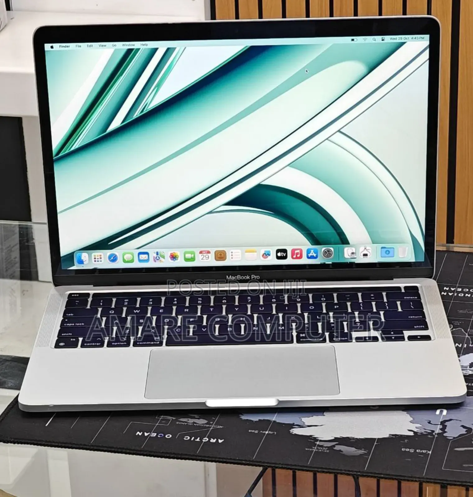 New Laptop Apple MacBook Pro 2022 M2 8GB Apple M2 SSD 256GB