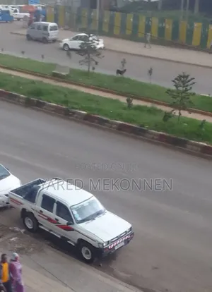 Toyota Hilux 1994 White