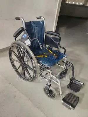 Photo - Brand Very Strong Almunium Wheelchair腱三wheelchair煞氣wheelchai