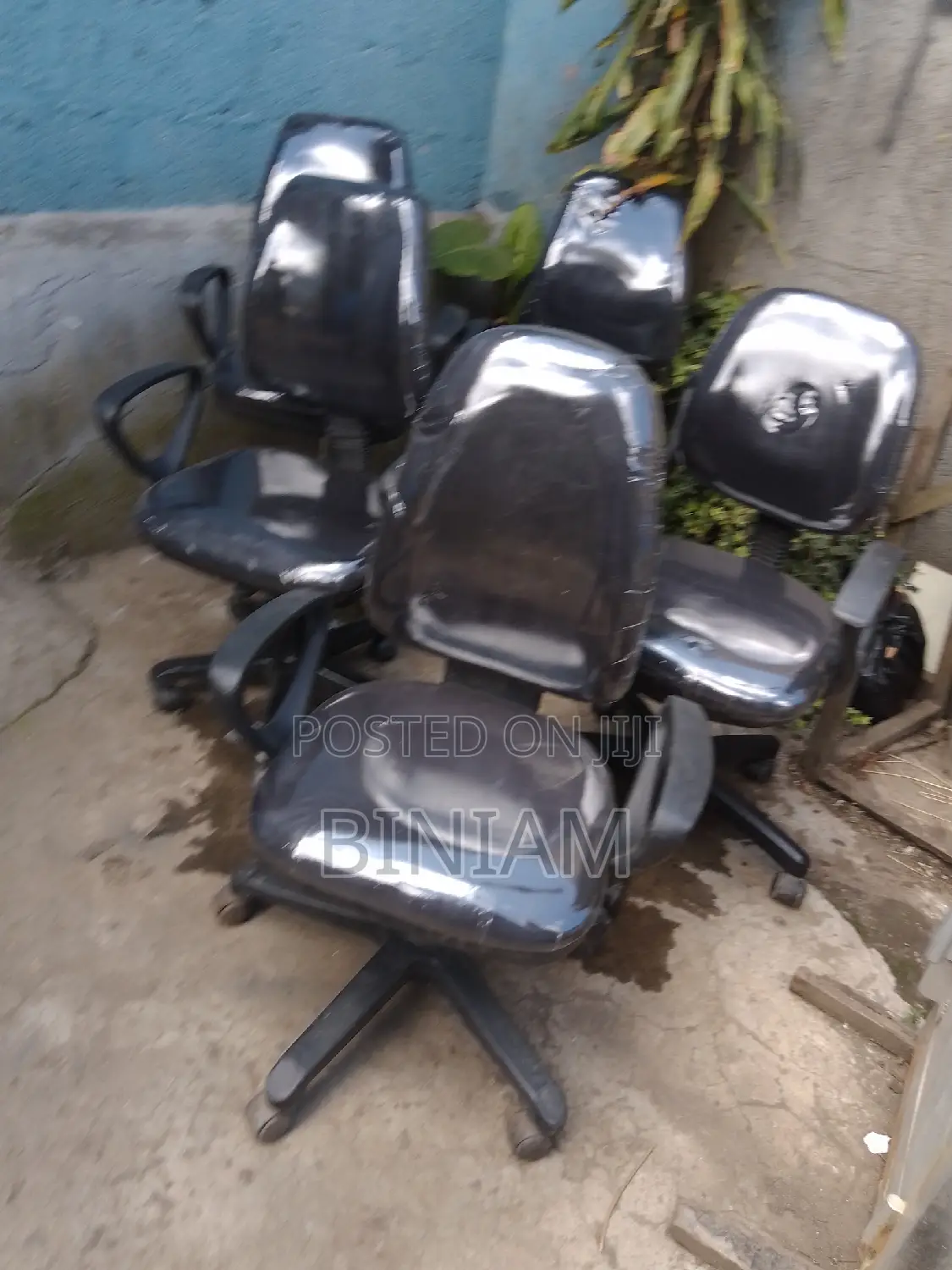 Secretary Chair Wenber