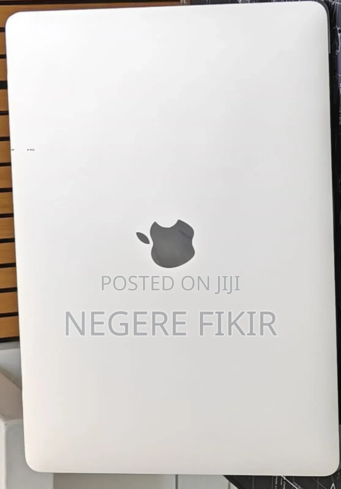 New Laptop Apple MacBook Air 2022 M2 8GB Intel Core M2 SSD 256GB