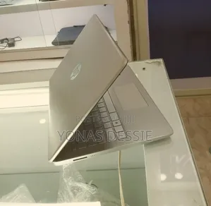 New Laptop HP Stream Notebook 8GB Intel Core I7 SSD 1T