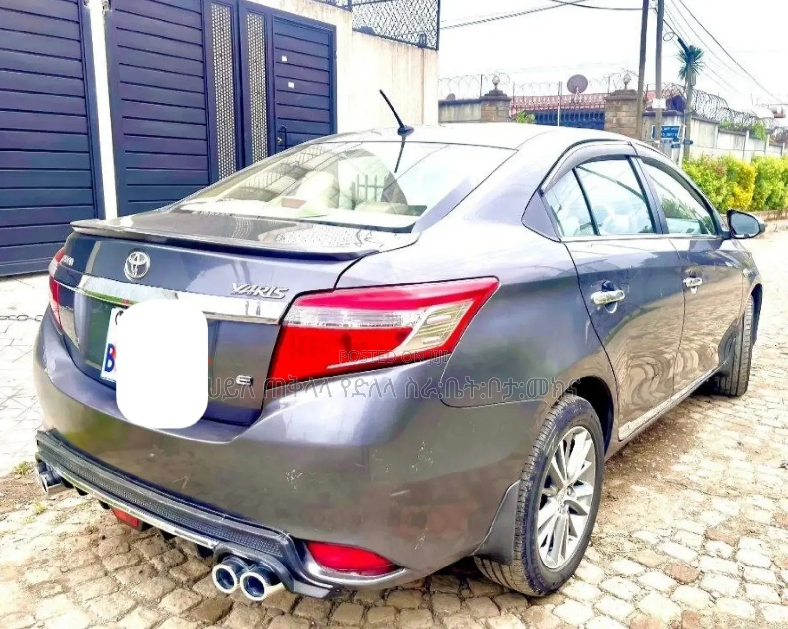 Toyota Yaris 2016 Maroon