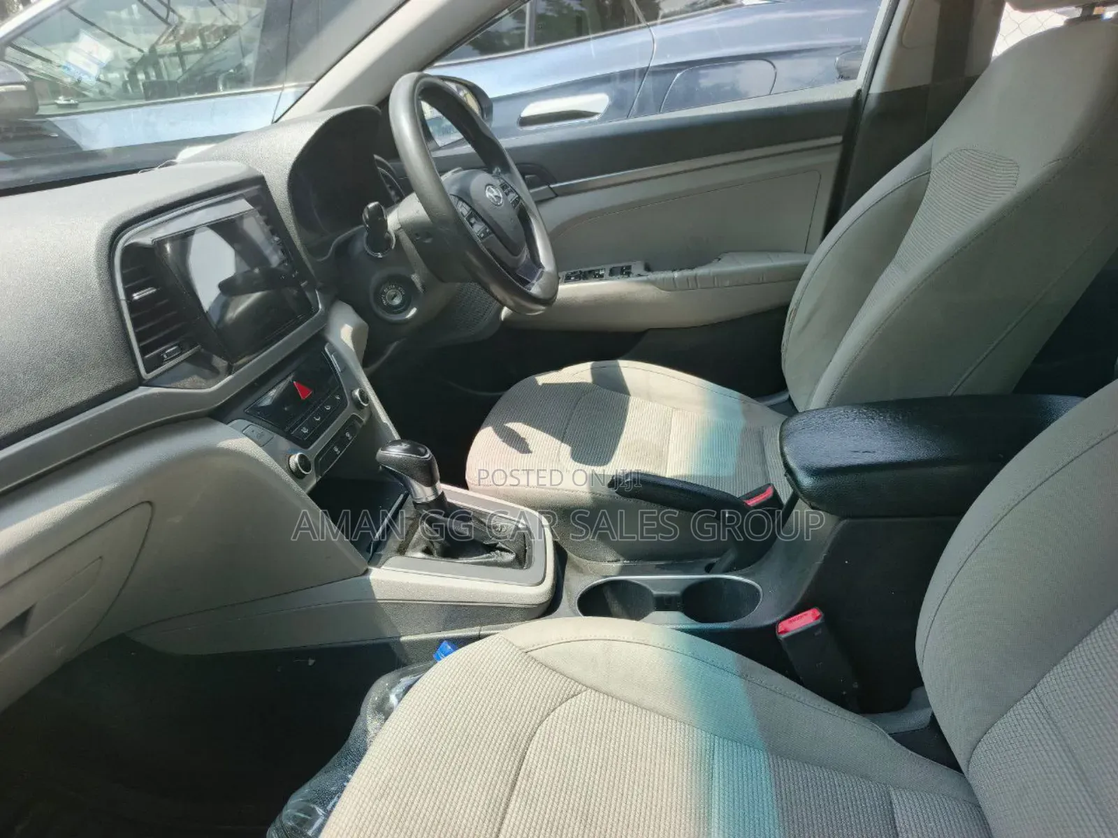 Hyundai Elantra 2017 Silver