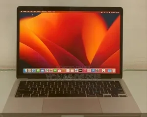 New Laptop Apple MacBook Pro 2022 M2 8GB SSD 256GB