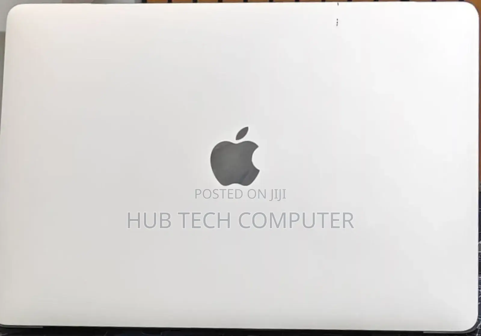 New Laptop Apple MacBook Pro 2022 M2 8GB Apple M2 SSD 256GB