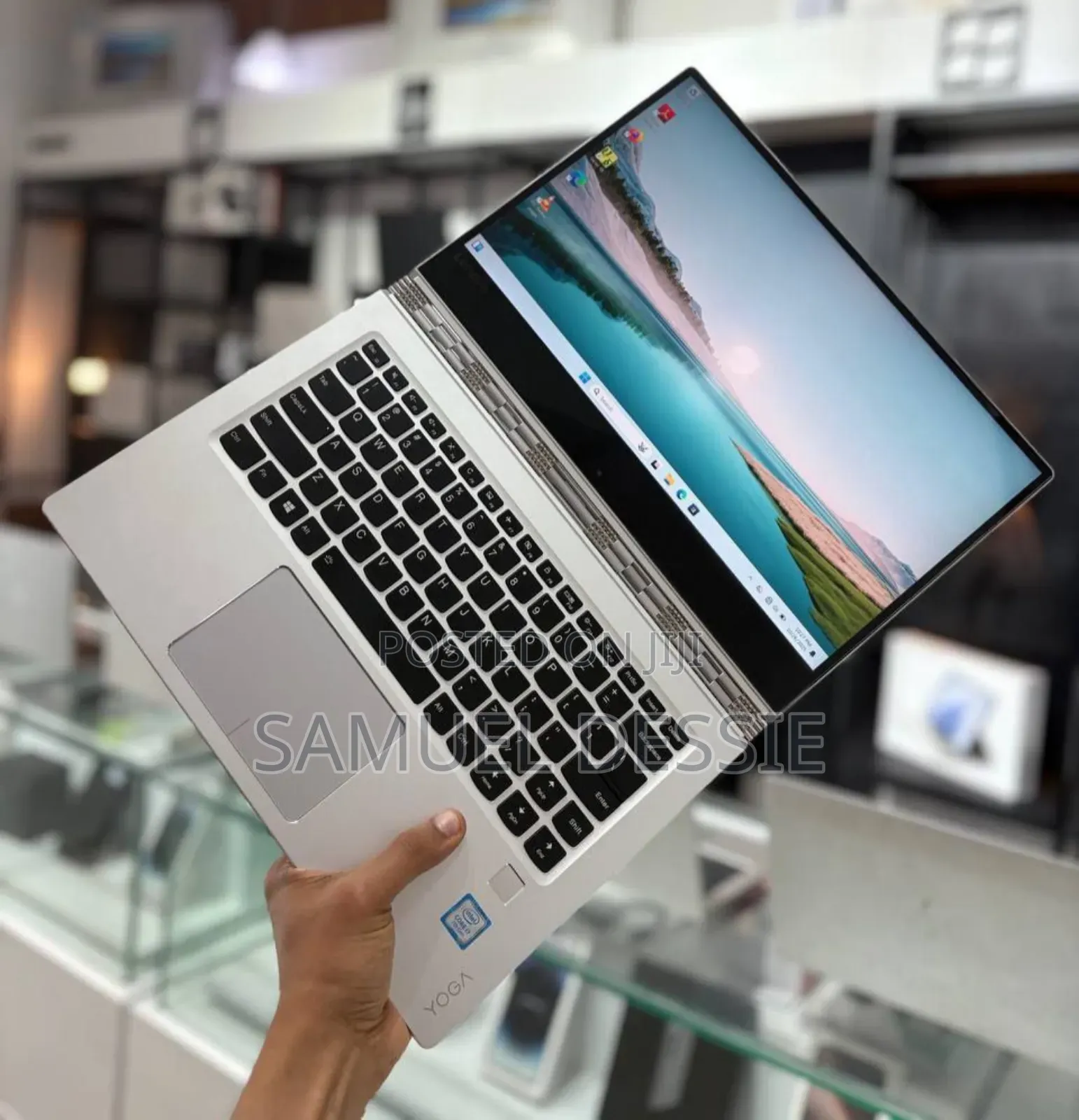 New Laptop Lenovo Yoga 910 8GB Intel Core I7 SSD 512GB