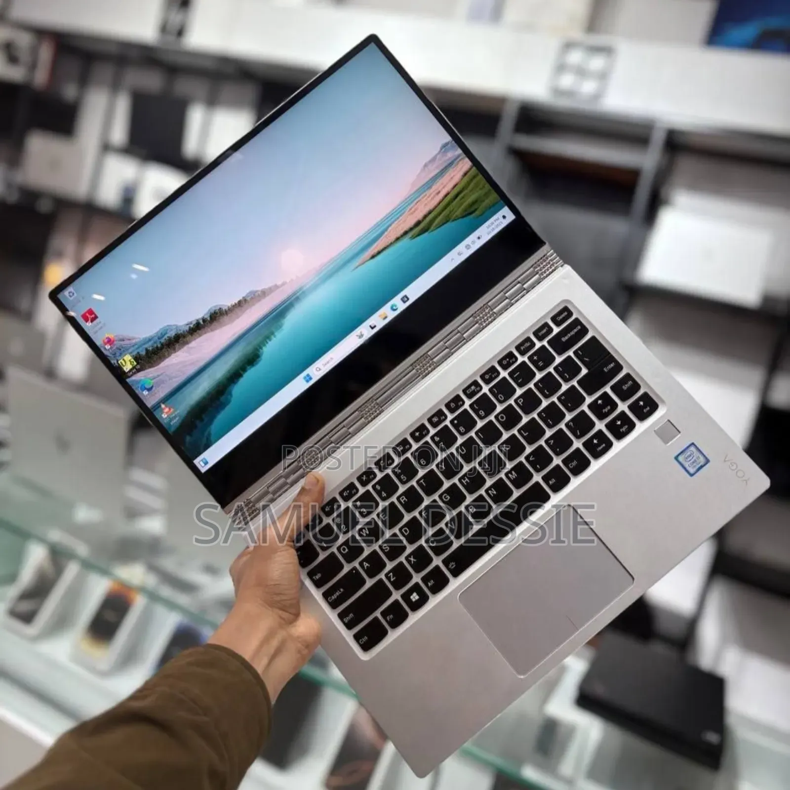 New Laptop Lenovo Yoga 910 8GB Intel Core I7 SSD 512GB