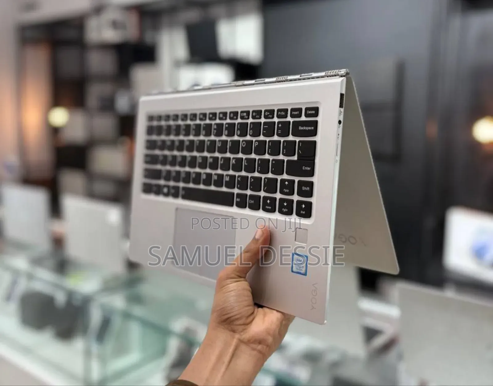 New Laptop Lenovo Yoga 910 8GB Intel Core I7 SSD 512GB