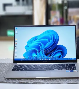 New Laptop Samsung Galaxy Book 2 8GB Intel Core I5 SSD 256GB