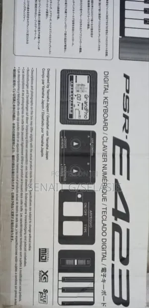 Yahama PSR E423 Keyboard