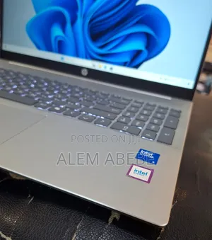 New Laptop HP 16GB Intel Core 5 SSD 512GB