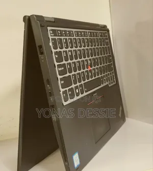 Photo - Laptop Lenovo ThinkPad Yoga 370 16GB Intel Core I5 SSD 512GB