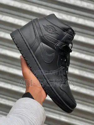 Nike Air Jordan 1 Retro High Og "Triple Black" Sneakers.