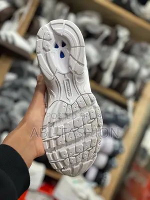 New Balance 530 Sneaker in White