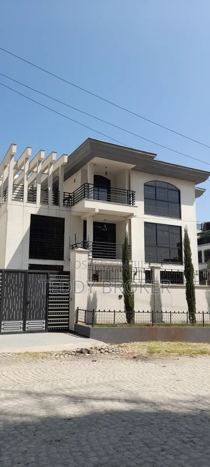 10bdrm House in Haile Garment, Nifas Silk-Lafto for sale