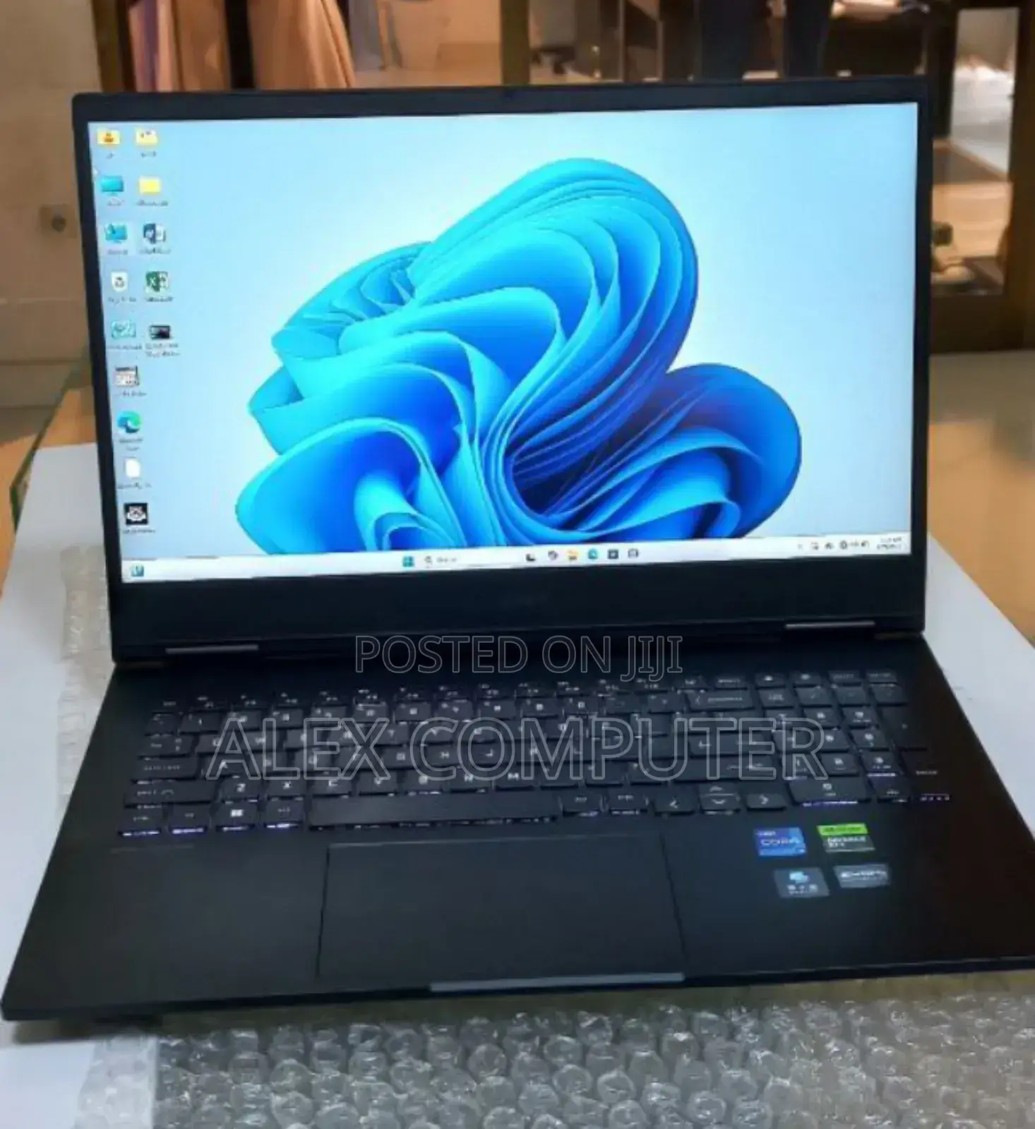 New Laptop HP Omen 15 16GB Intel Core I9 SSD 1T