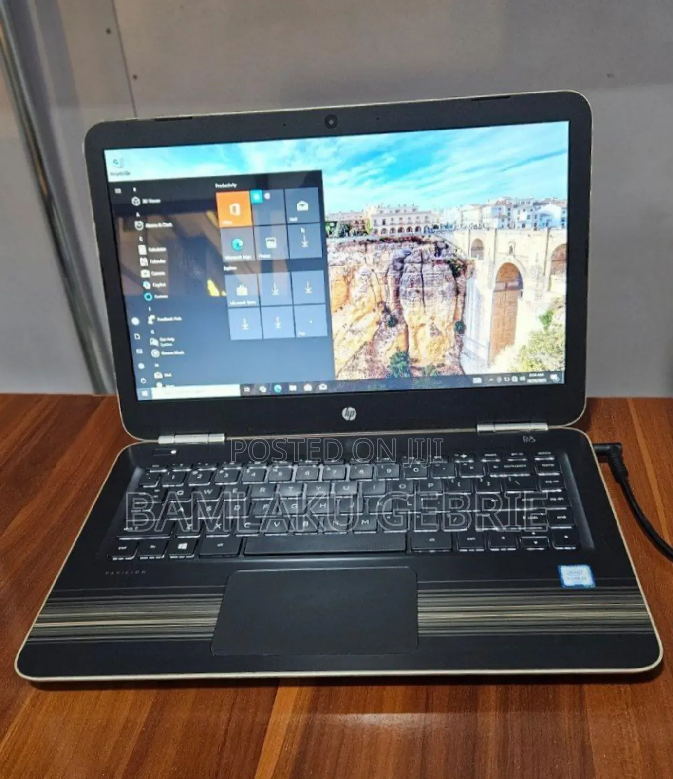 New Laptop HP Pavilion 14 4GB Intel Core I3 HDD 16 GB