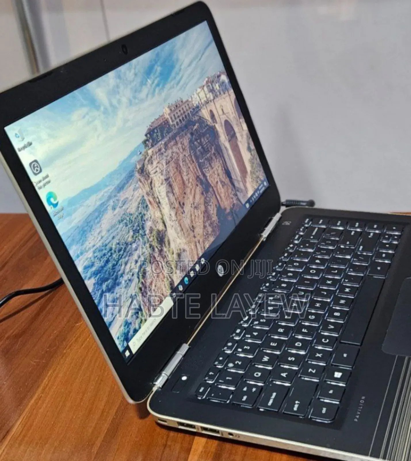 New Laptop HP Pavilion 15 4GB Intel Core I3 SSD 1T