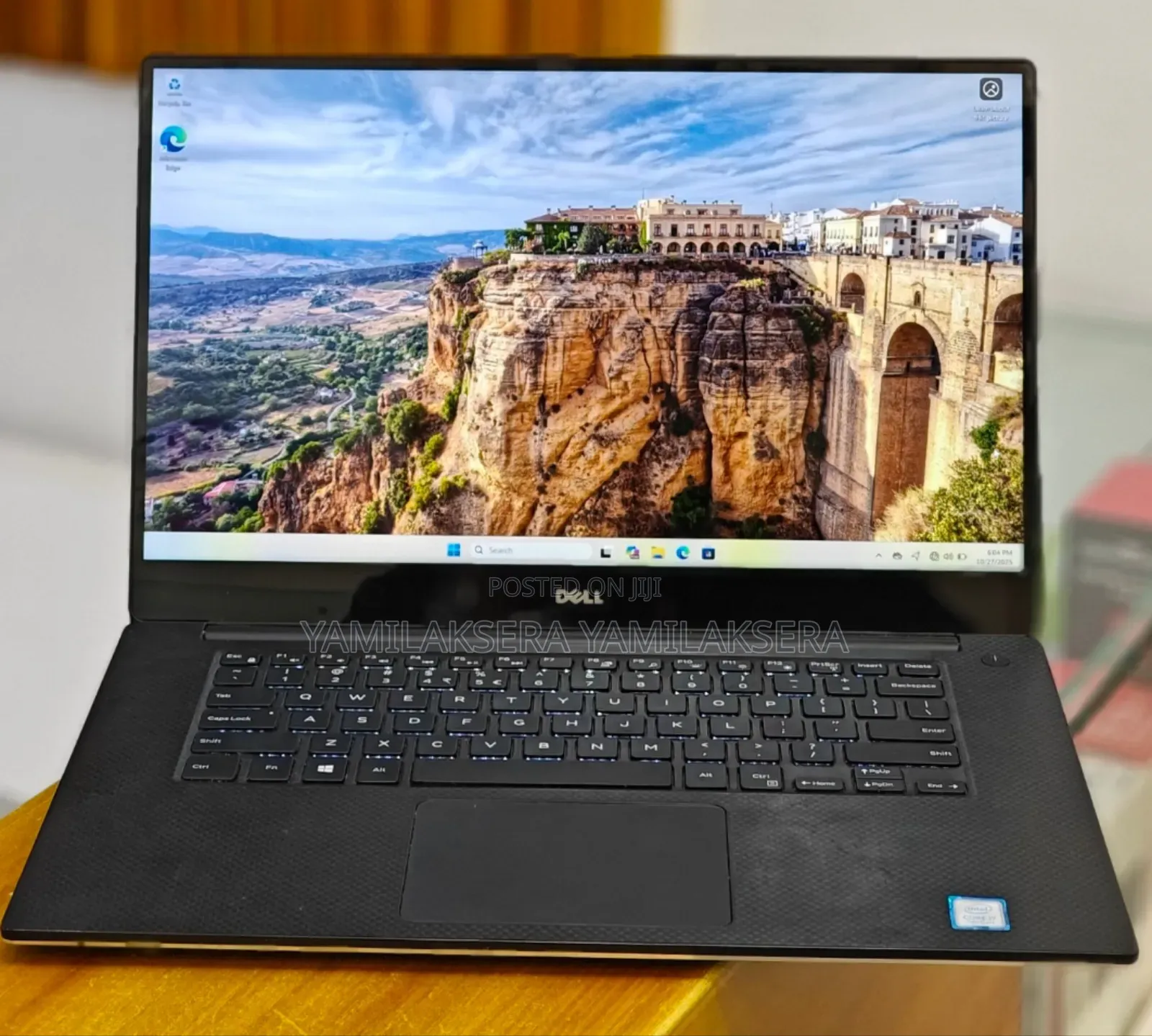 New Laptop Dell XPS 15 16GB Intel Core I7 SSD 256GB