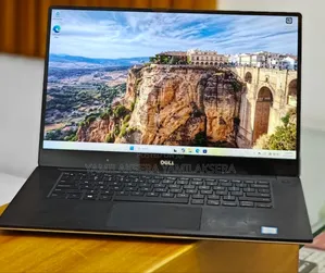 New Laptop Dell XPS 15 16GB Intel Core I7 SSD 256GB