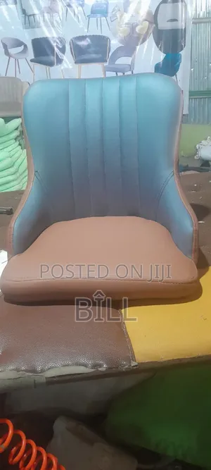 Chairs for Hotel and Lounges