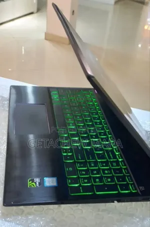 New Laptop HP Pavilion 15 8GB Intel Core I7 SSD 1T