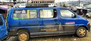 Toyota HiAce 2005 Blue