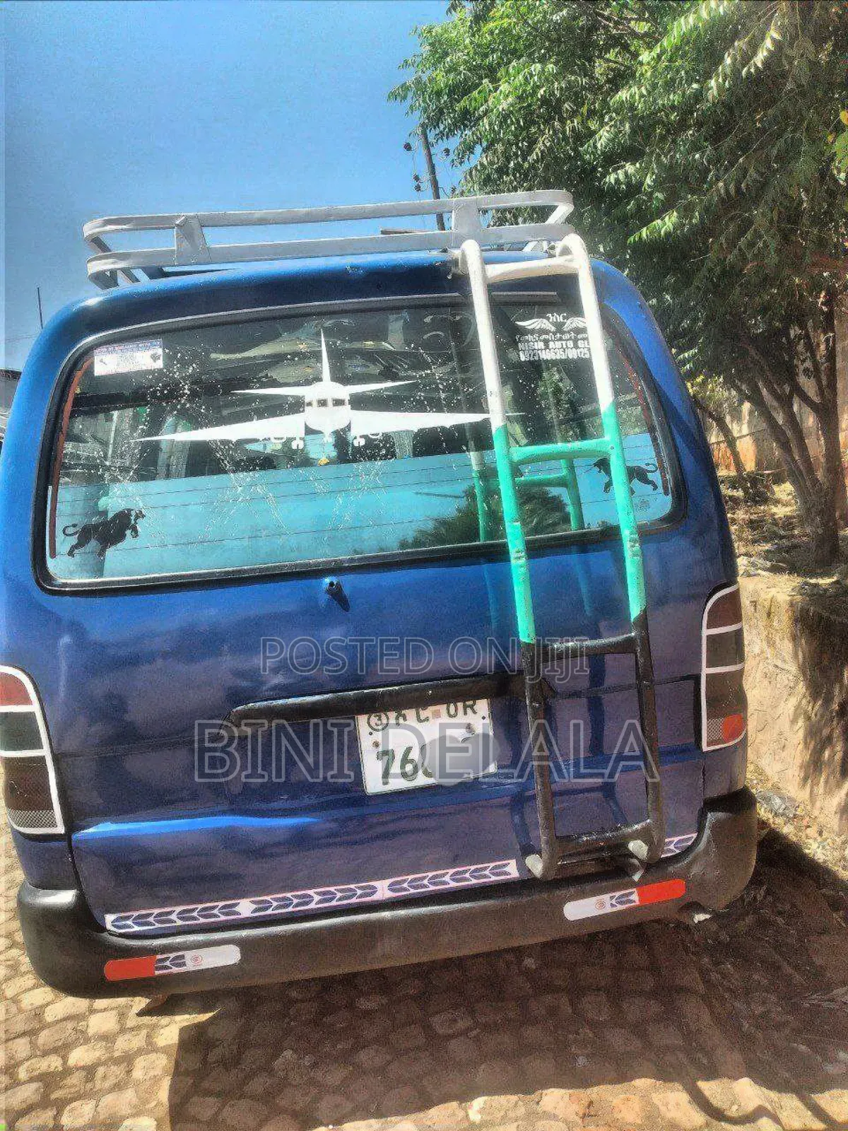 Toyota HiAce 2005 Blue