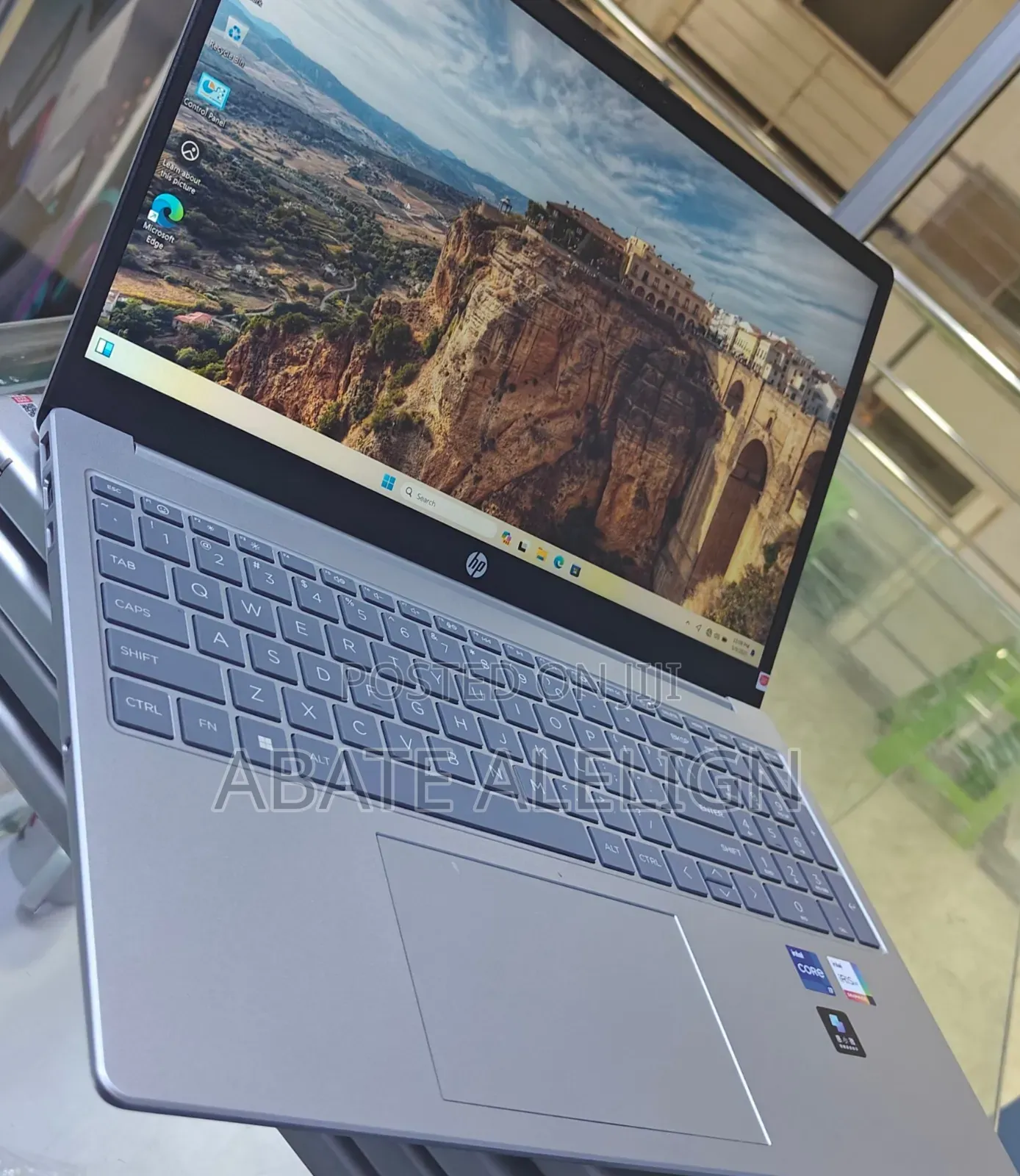 New Laptop HP Stream Notebook 16GB Intel Core I7 HDD 1T