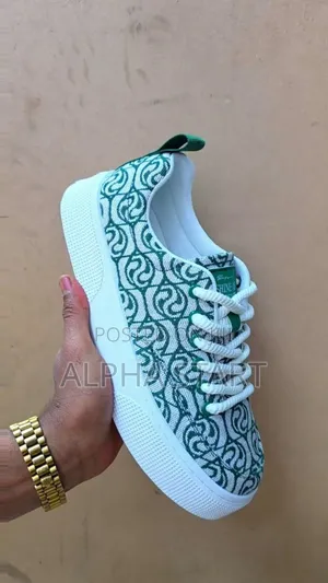  Rushine Casual Flat Sneakers 
 Made in 