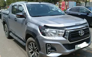 Toyota Hilux 2016 Silver