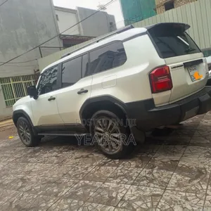 New Toyota Land Cruiser 2024 White