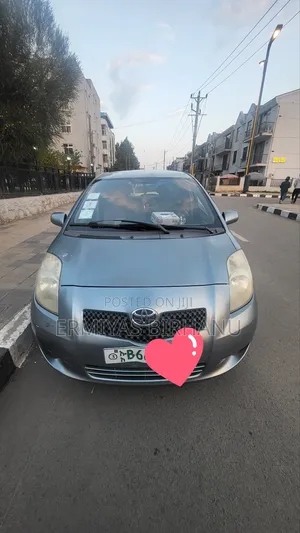 Toyota Yaris 2007 Gray