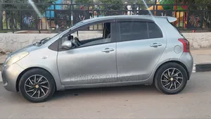 Toyota Yaris 2007 Gray
