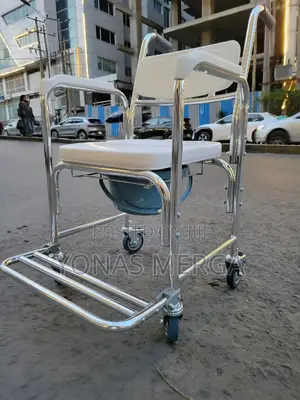 Photo - 3-in-1 Shower Commode燬島convenient to Use:The Bucket賭嵕multi-Function