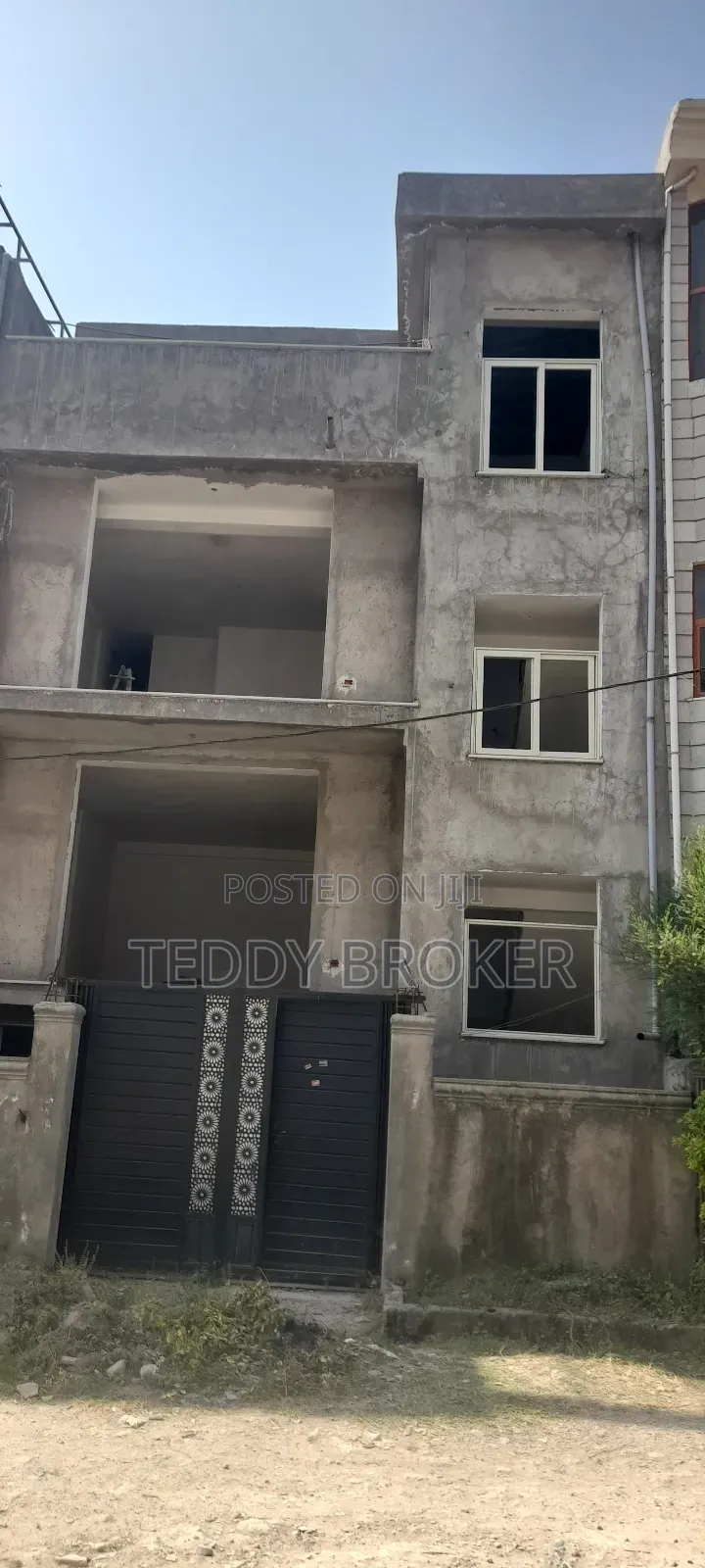 6bdrm House in Haile Garment, Nifas Silk-Lafto for sale