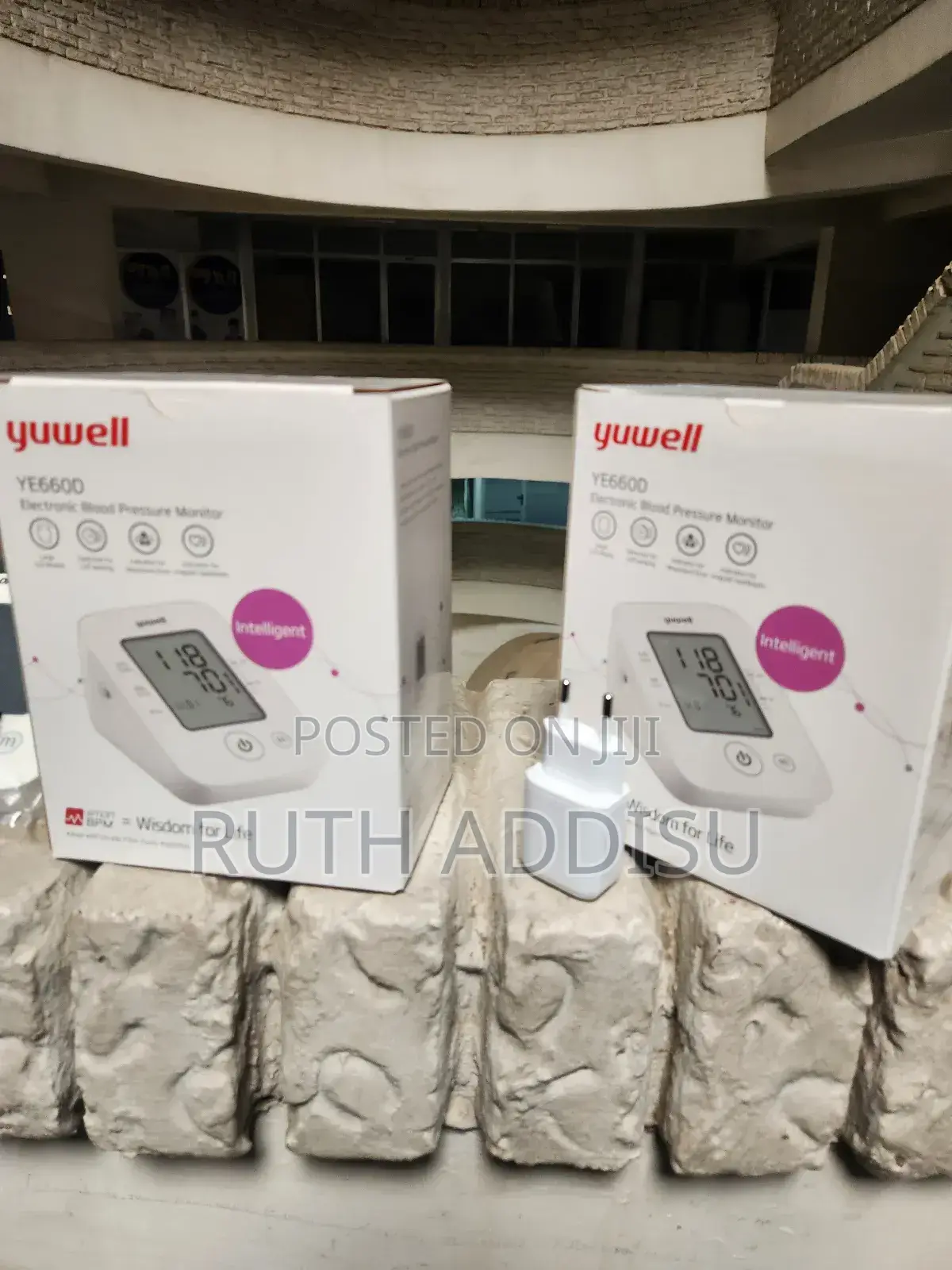 Yuwell Digital Blood Pressure Monitor瘨就brand New Blood Pressuer Monito