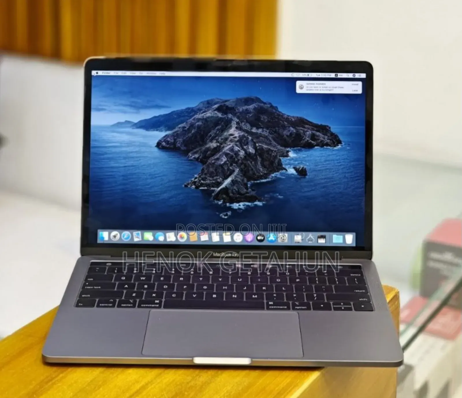 New Laptop Apple MacBook Pro 2019 16GB Intel Core I5 SSD 1T