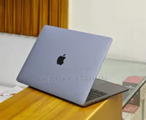 New Laptop Apple MacBook Pro 2019 16GB Intel Core I5 SSD 1T