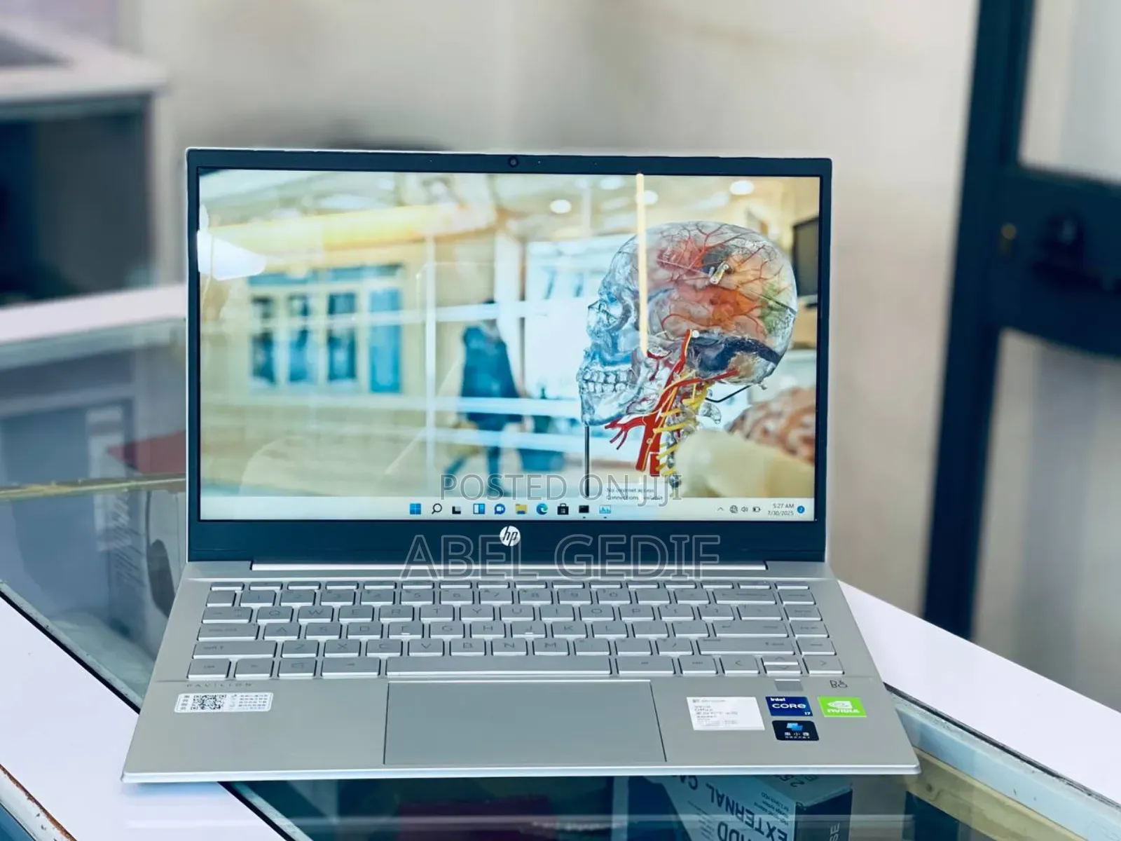 New Laptop HP Pavilion 14 16GB Intel Core I7 SSD 512GB